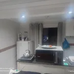1 Quarto Sala Cozinha E Banheiro